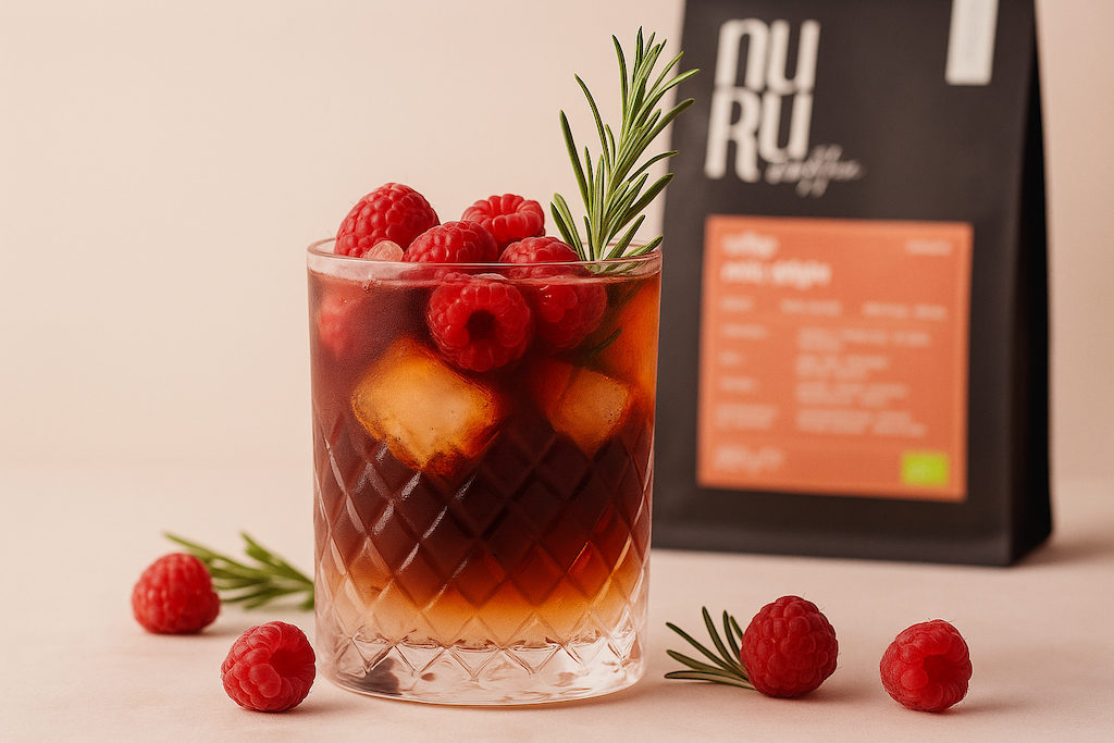 Cold Brew Tonic Rezept mit Himbeere und Rosmarin