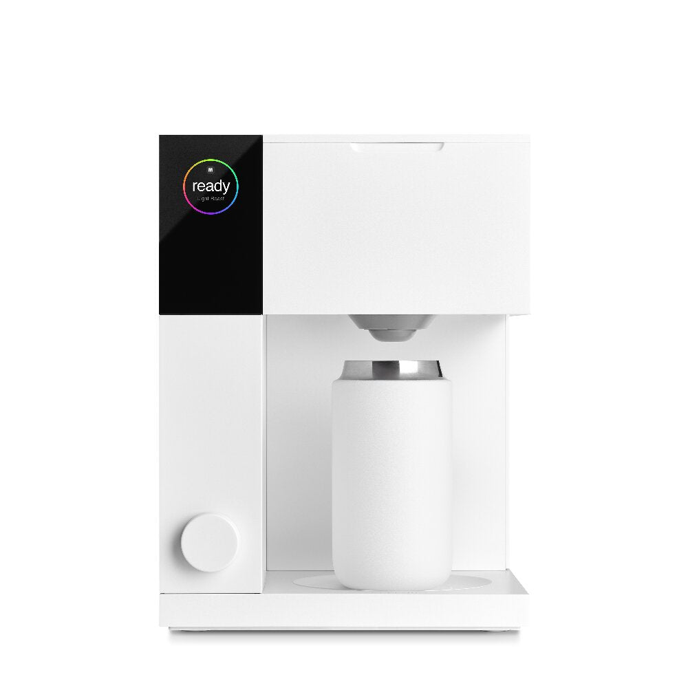 Aiden Precision Filterkaffeemaschine in Weiß mit passendem Thermobecher für unterwegs - nuruCoffee