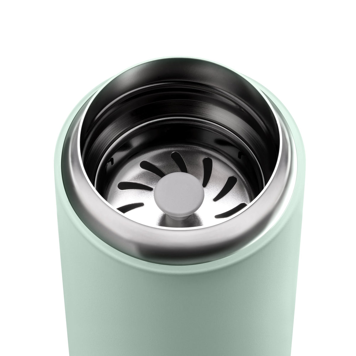 Fellow Carter Move Thermobecher in Mint Grün: Geöffnet mit Spritzschutz - nuruCoffee