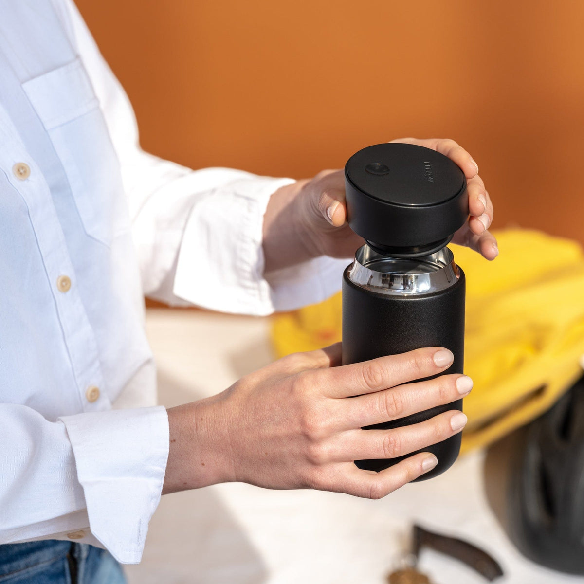 Fellow Thermobecher Carter Move Mug mit Slide-Lock Funktion - nuruCoffee